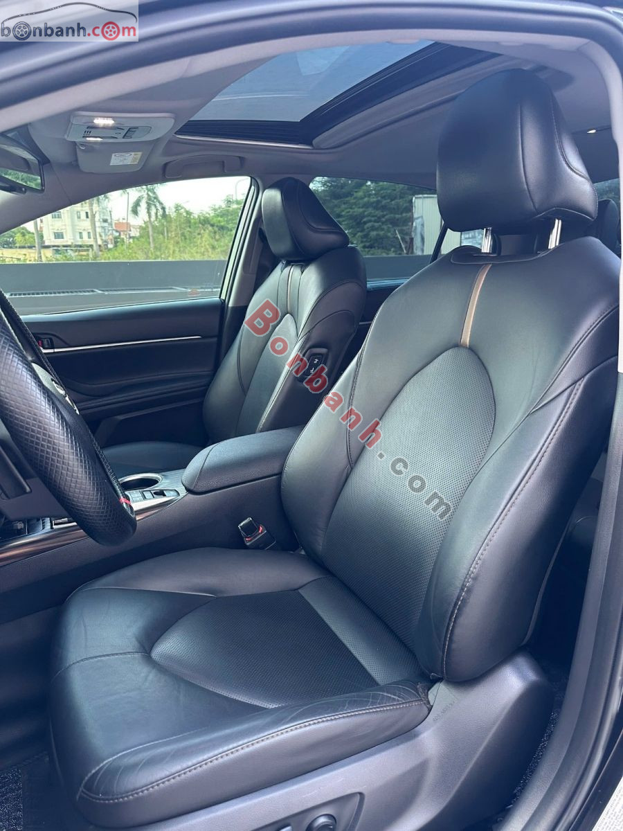 Toyota Camry 2.5Q 2020 - 779 Triệu 9