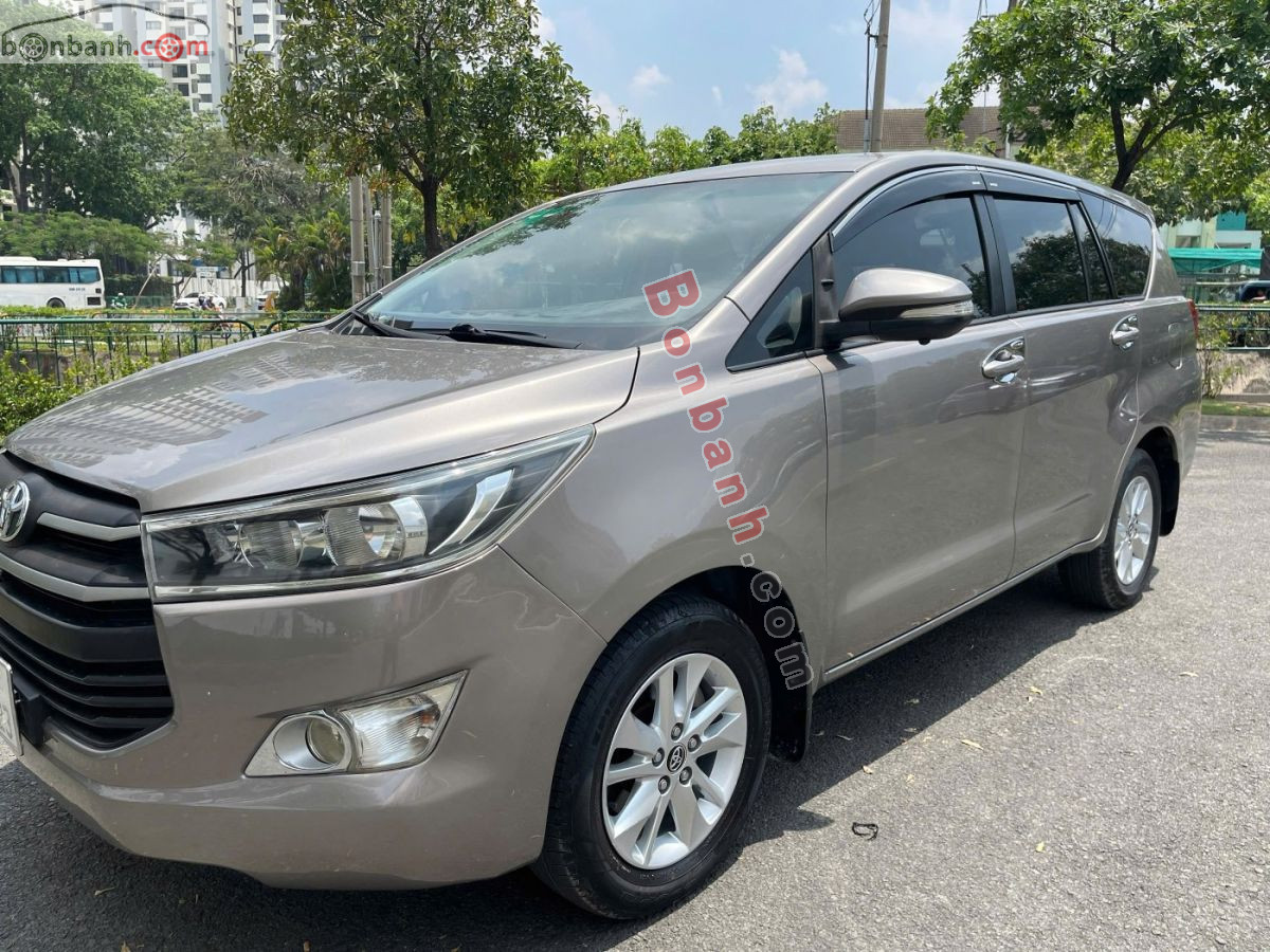 Toyota Innova 2.0E 2016 - 368 Triệu 2