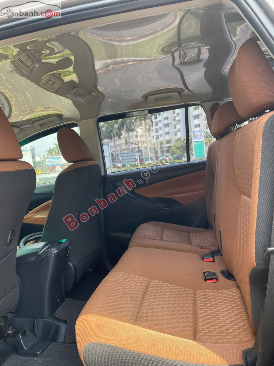 Toyota Innova 2.0E 2016 - 368 Triệu 10