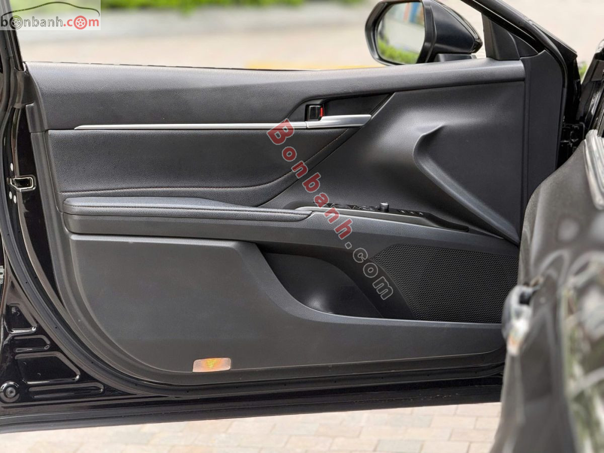 Toyota Camry 2.0Q 2021 - 939 Triệu 6