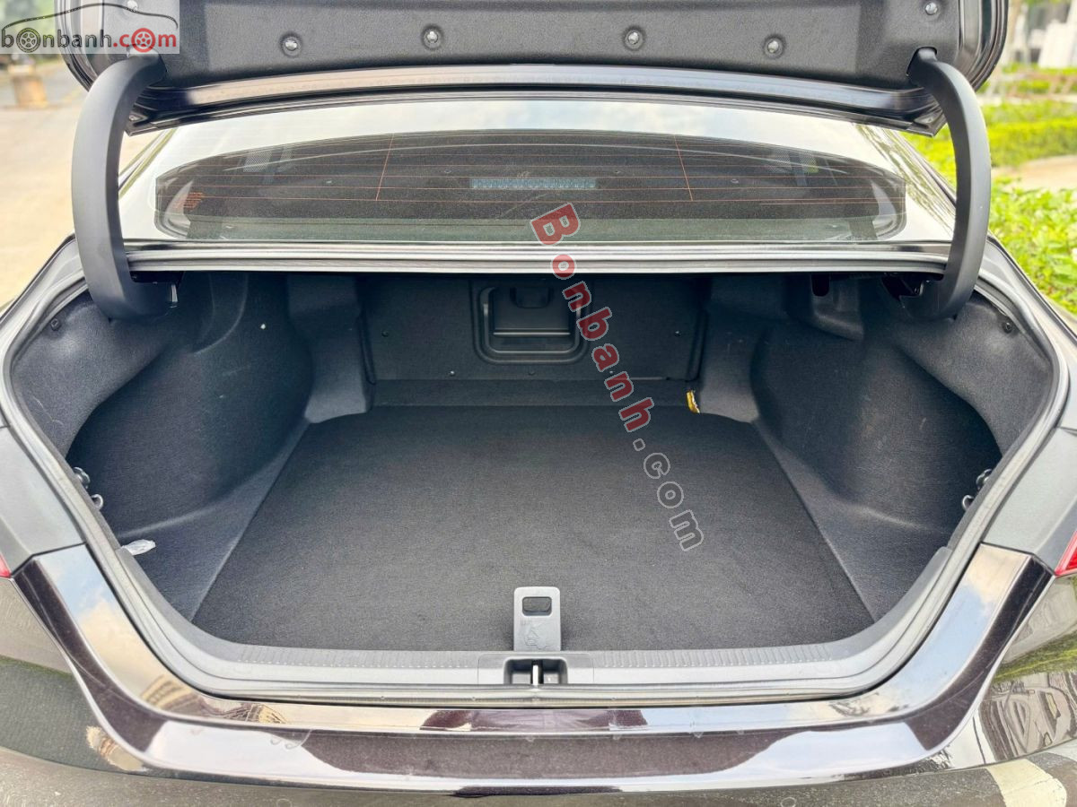 Toyota Camry 2.0Q 2021 - 939 Triệu 6