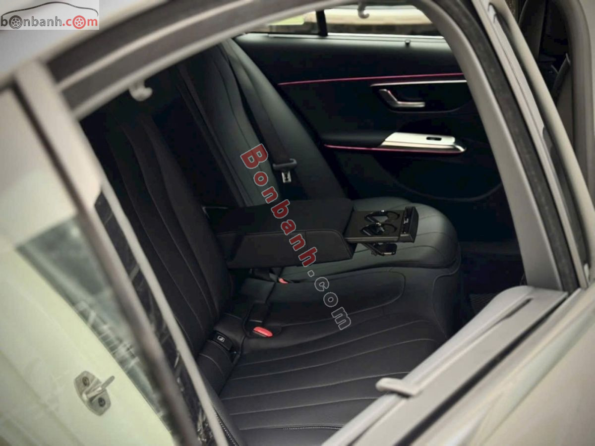 Mercedes Benz E class E200 Avantgarde 2025 - 2 Tỷ 25 Triệu 10
