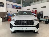 Bán xe Toyota Innova 2023 Cross 2.0 CVT giá 810 Triệu - TP HCM