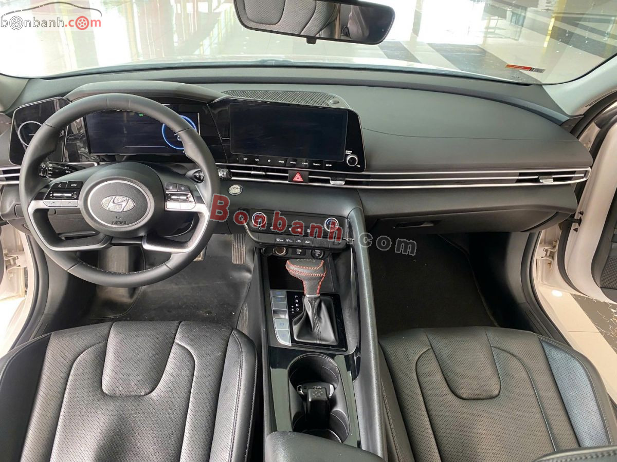 Hyundai Elantra 1.6 AT Đặc biệt 2024 - 588 Triệu 8