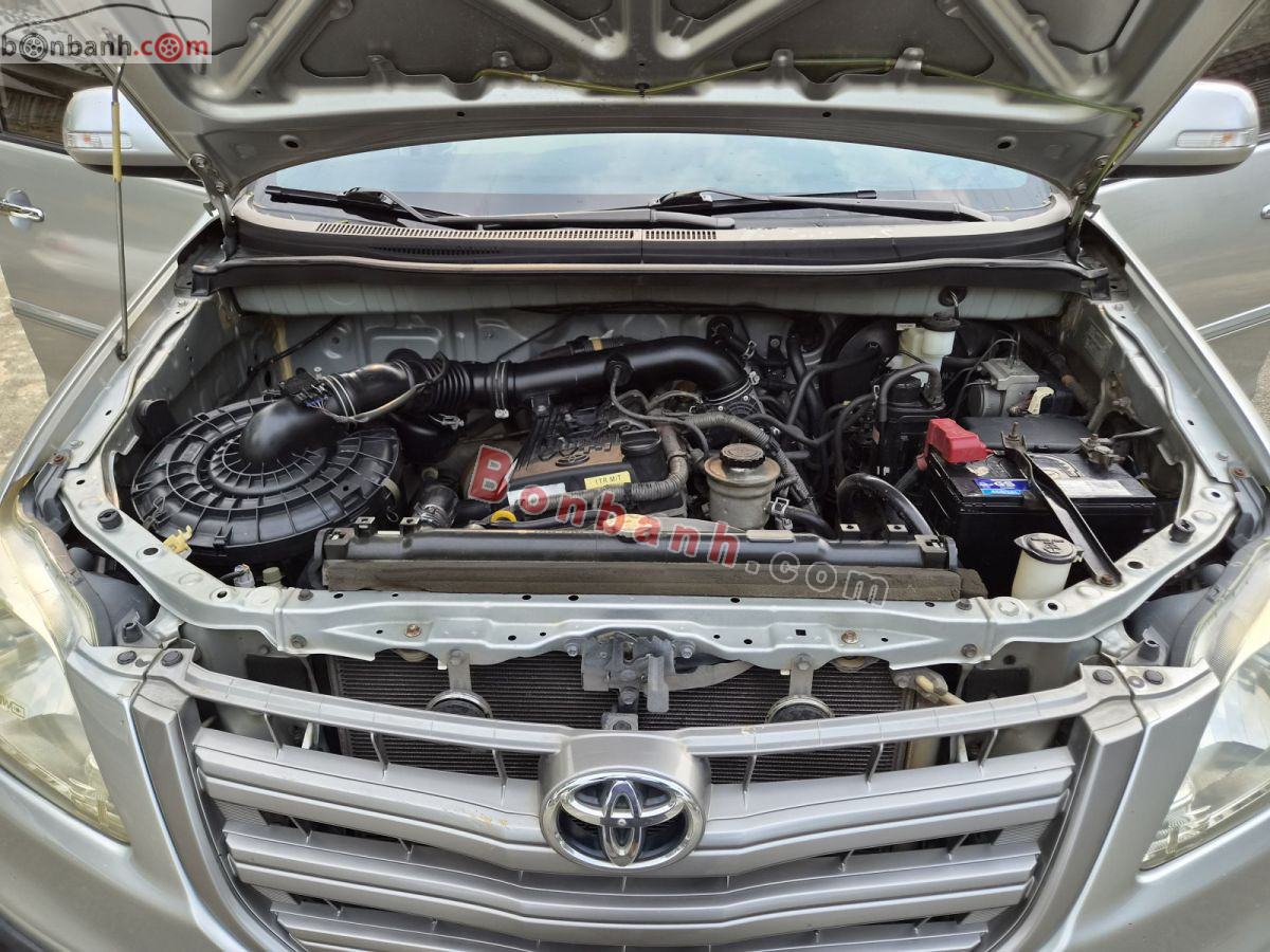 Toyota Innova 2.0E 2015 - 245 Triệu 10