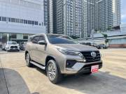 Bán xe Toyota Fortuner 2021 2.7V 4x2 AT giá 962 Triệu - TP HCM