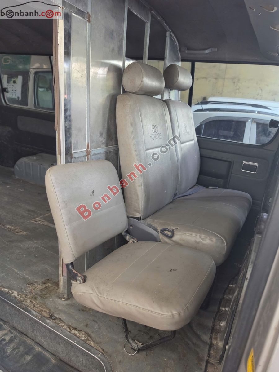 Toyota Hiace Van 2.4 2004 - 55 Triệu 4
