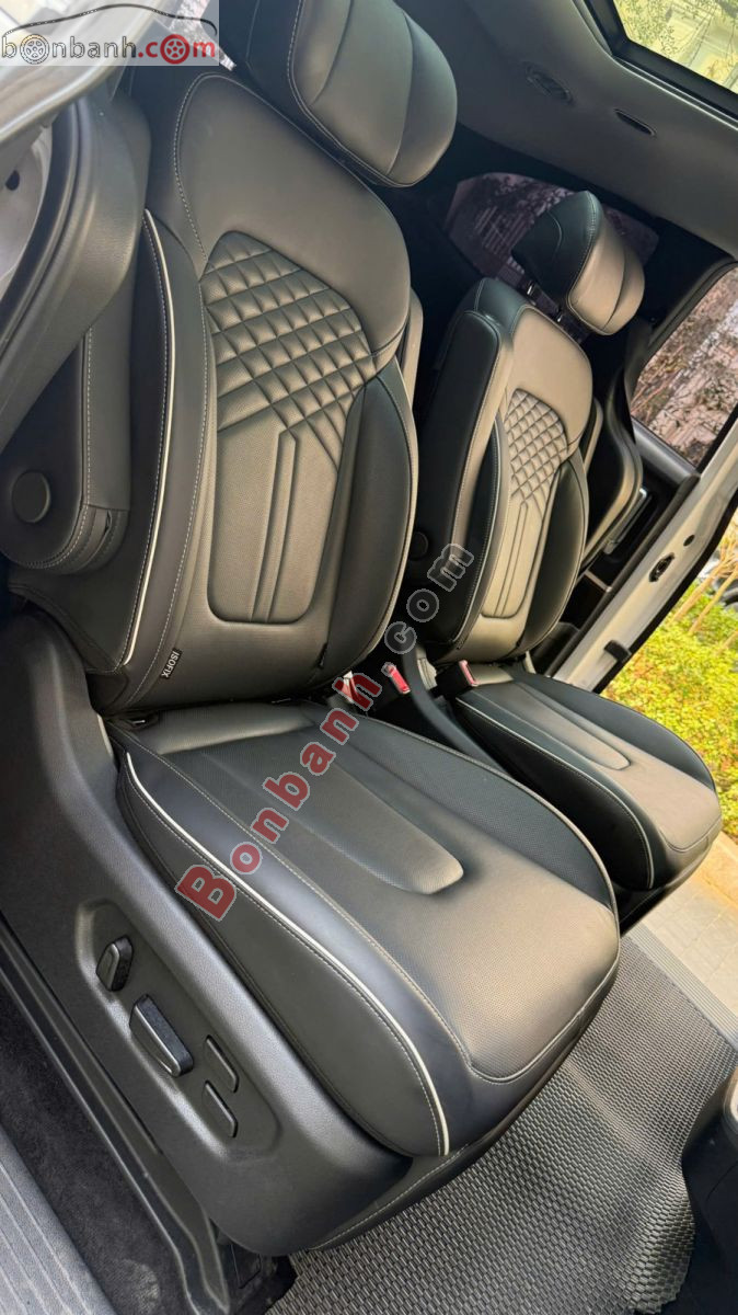 Hyundai Custin Cao Cấp 2.0T 2023 - 836 Triệu 8