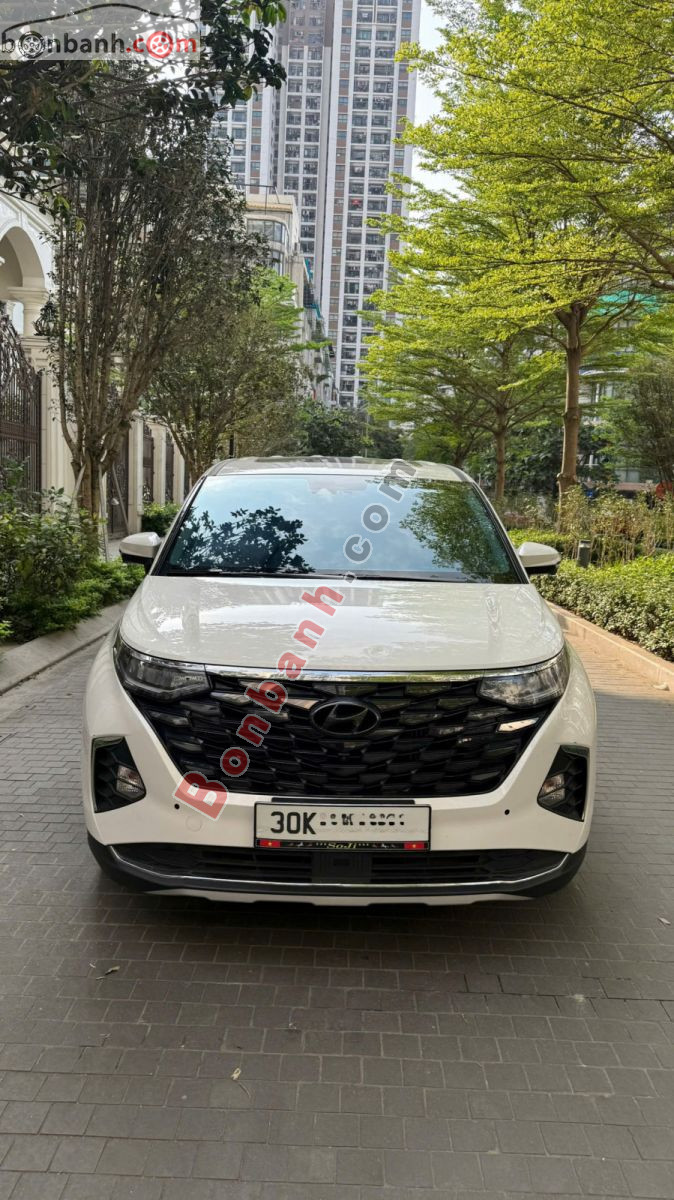 Hyundai Custin Cao Cấp 2.0T 2023 - 836 Triệu 2