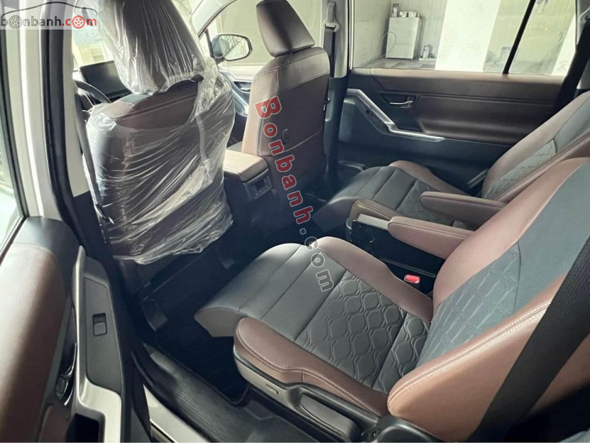 Toyota Innova Cross HEV 2.0 CVT 2026 - 950 Triệu 8