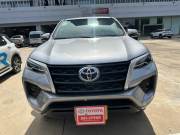 Bán xe Toyota Fortuner 2020 2.4G 4x2 MT giá 825 Triệu - TP HCM