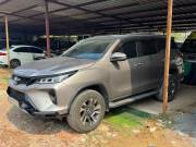 Bán xe Toyota Fortuner 2022 Legender 2.4L 4x2 AT giá 936 Triệu - TP HCM
