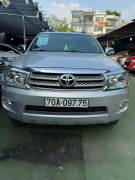 Bán xe Toyota Fortuner 2009 2.7V 4x4 AT giá 320 Triệu - TP HCM