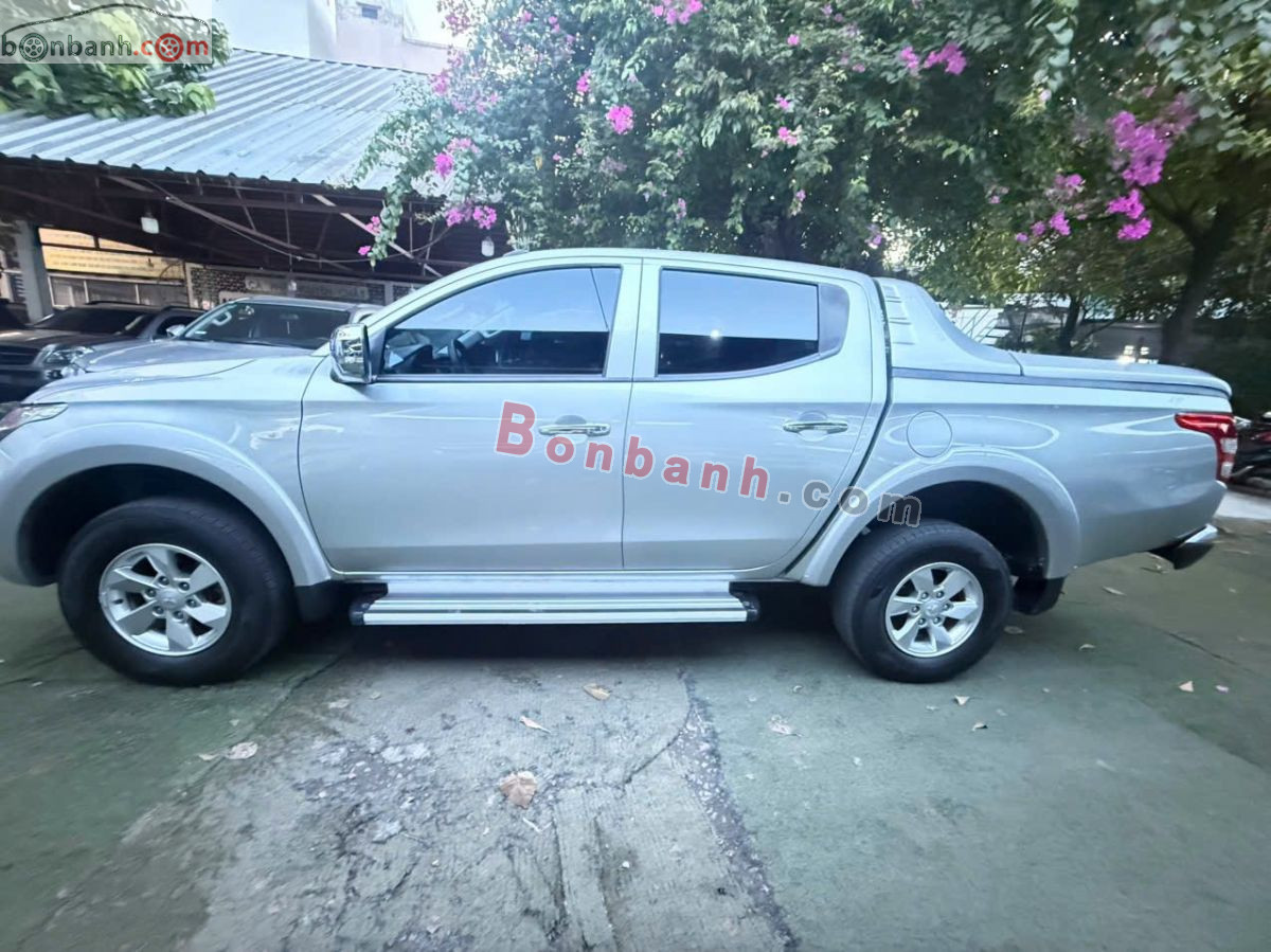 Mitsubishi Triton 4x2 AT 2016 - 320 Triệu 2