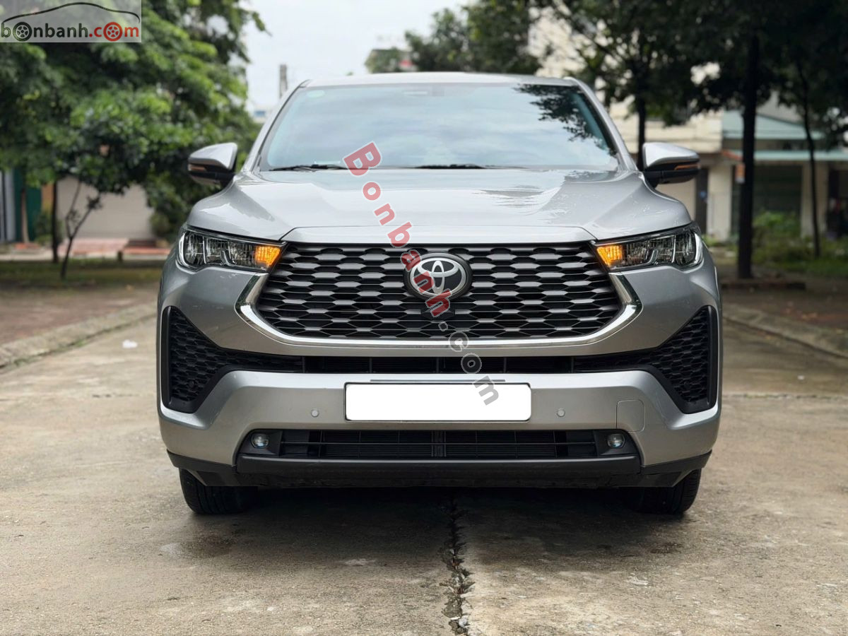Toyota Innova Cross 2.0V CVT 2025 - 820 Triệu