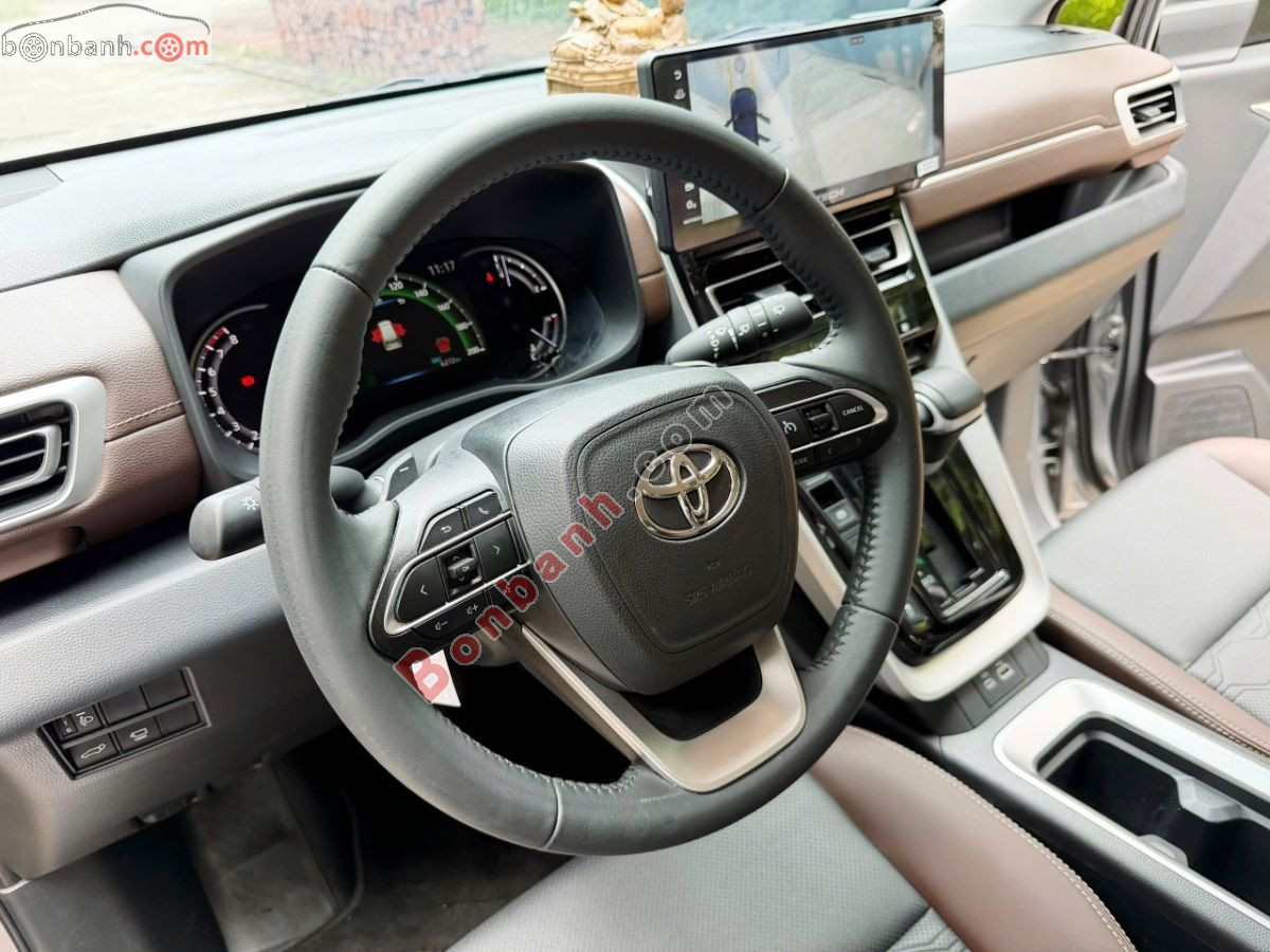 Toyota Innova Cross 2.0V CVT 2025 - 820 Triệu 7