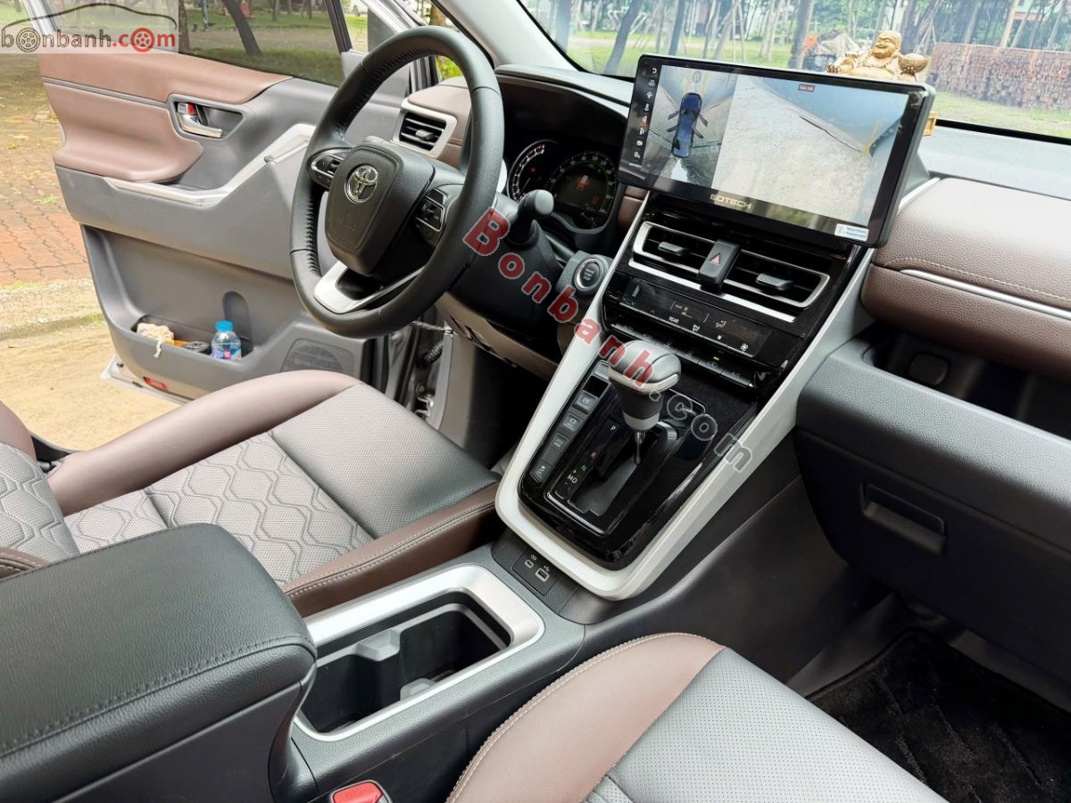 Toyota Innova Cross 2.0V CVT 2025 - 820 Triệu 9