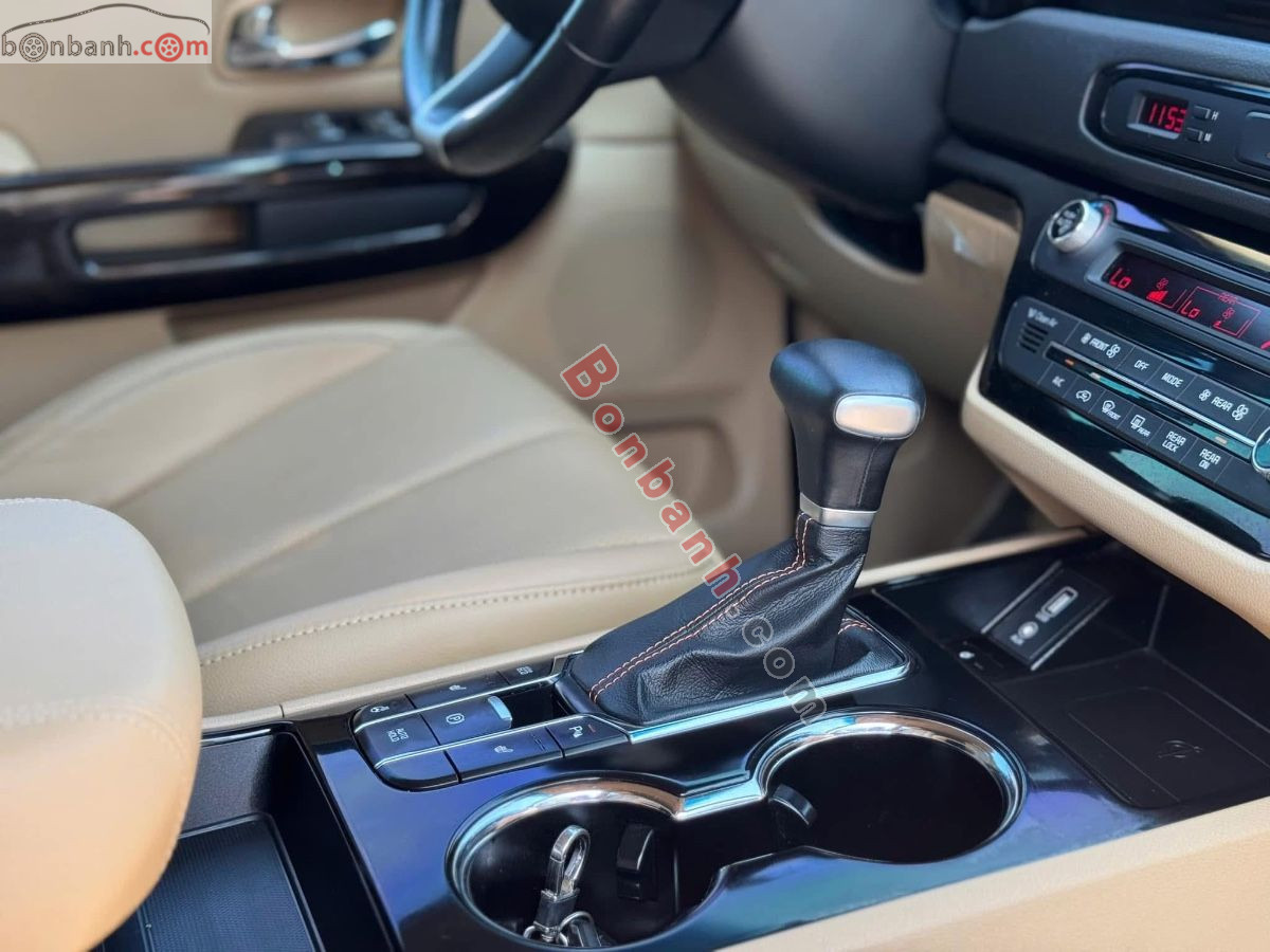 Kia Sedona 2.2 DAT Luxury 2020 - 699 Triệu 9