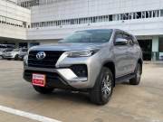 Bán xe Toyota Fortuner 2020 2.4G 4x2 MT giá 825 Triệu - TP HCM