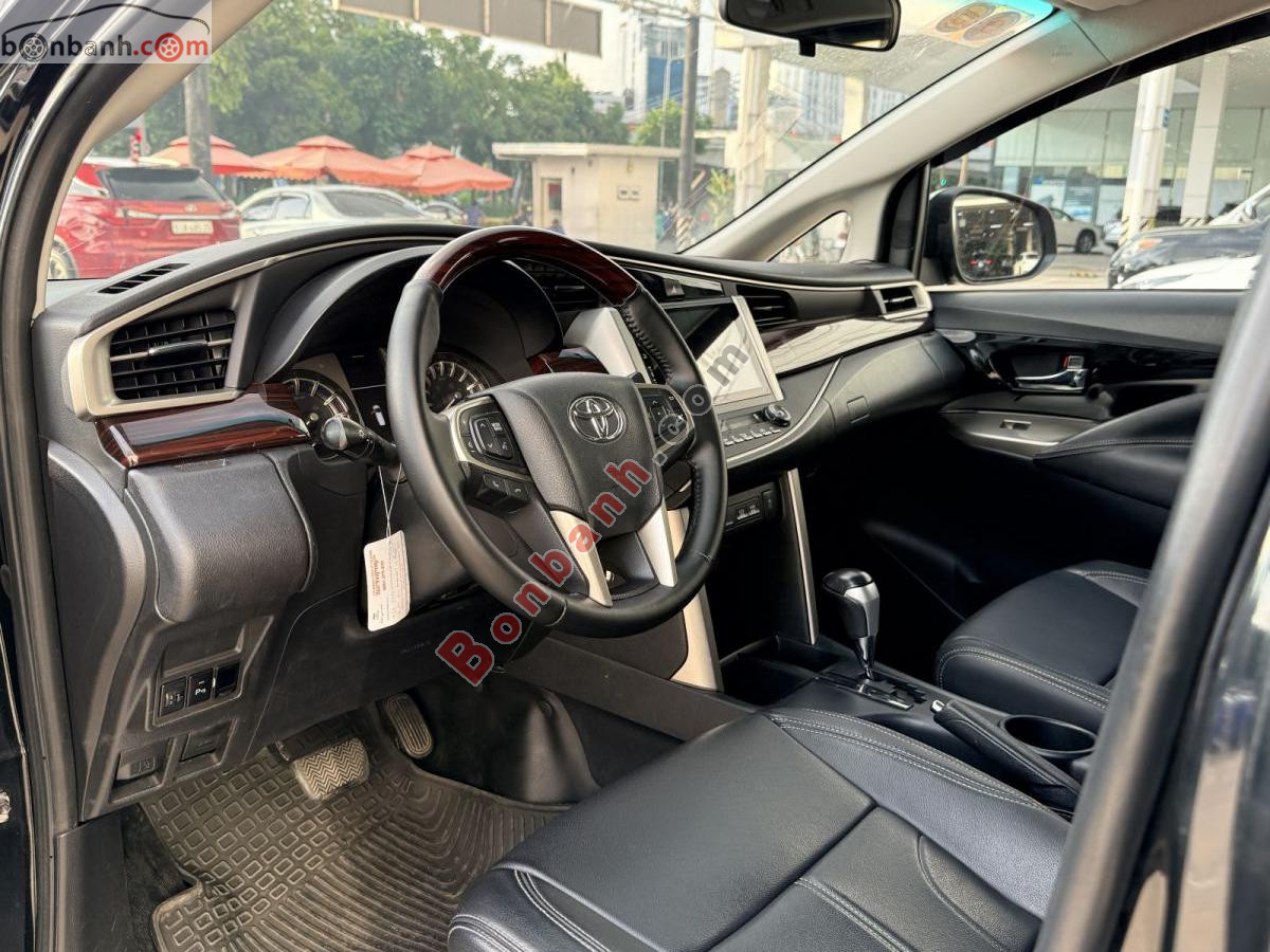 Toyota Innova 2.0 Venturer 2018 - 497 Triệu 7