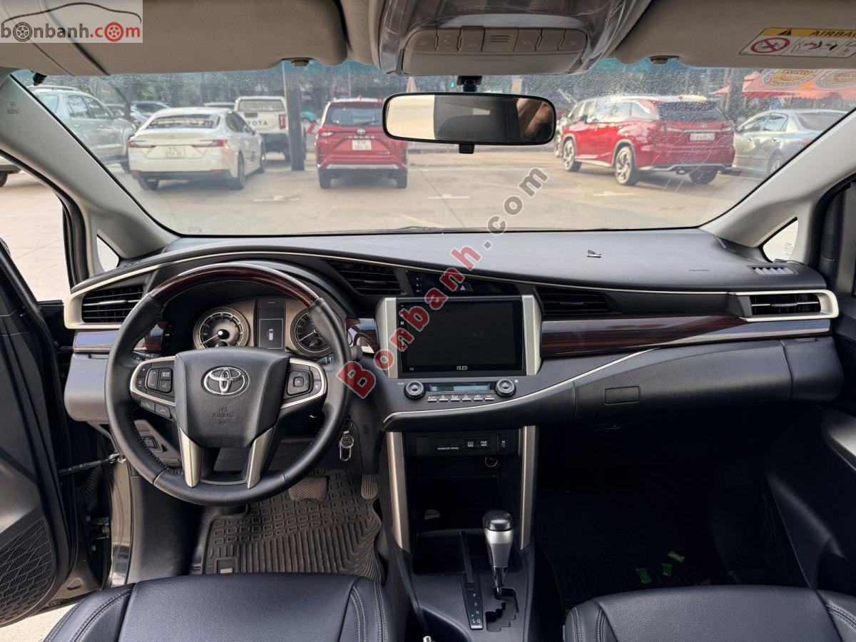 Toyota Innova 2.0 Venturer 2018 - 497 Triệu 9