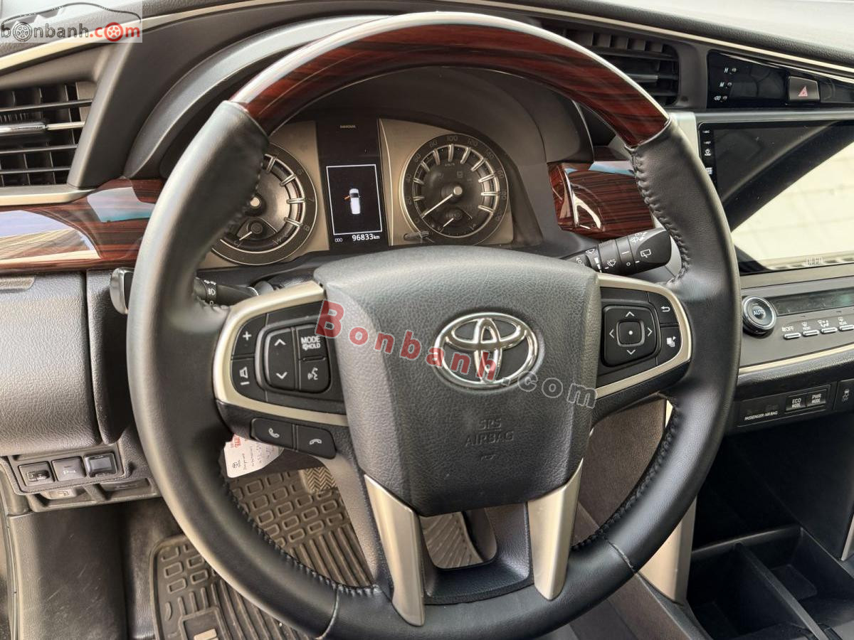 Toyota Innova 2.0 Venturer 2018 - 497 Triệu 10