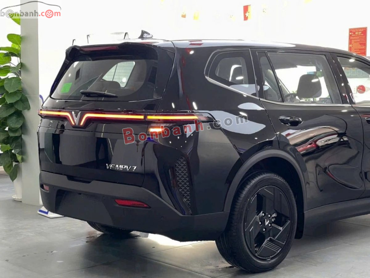 VinFast VF MPV 7 AT 2026 - 679 Triệu 2