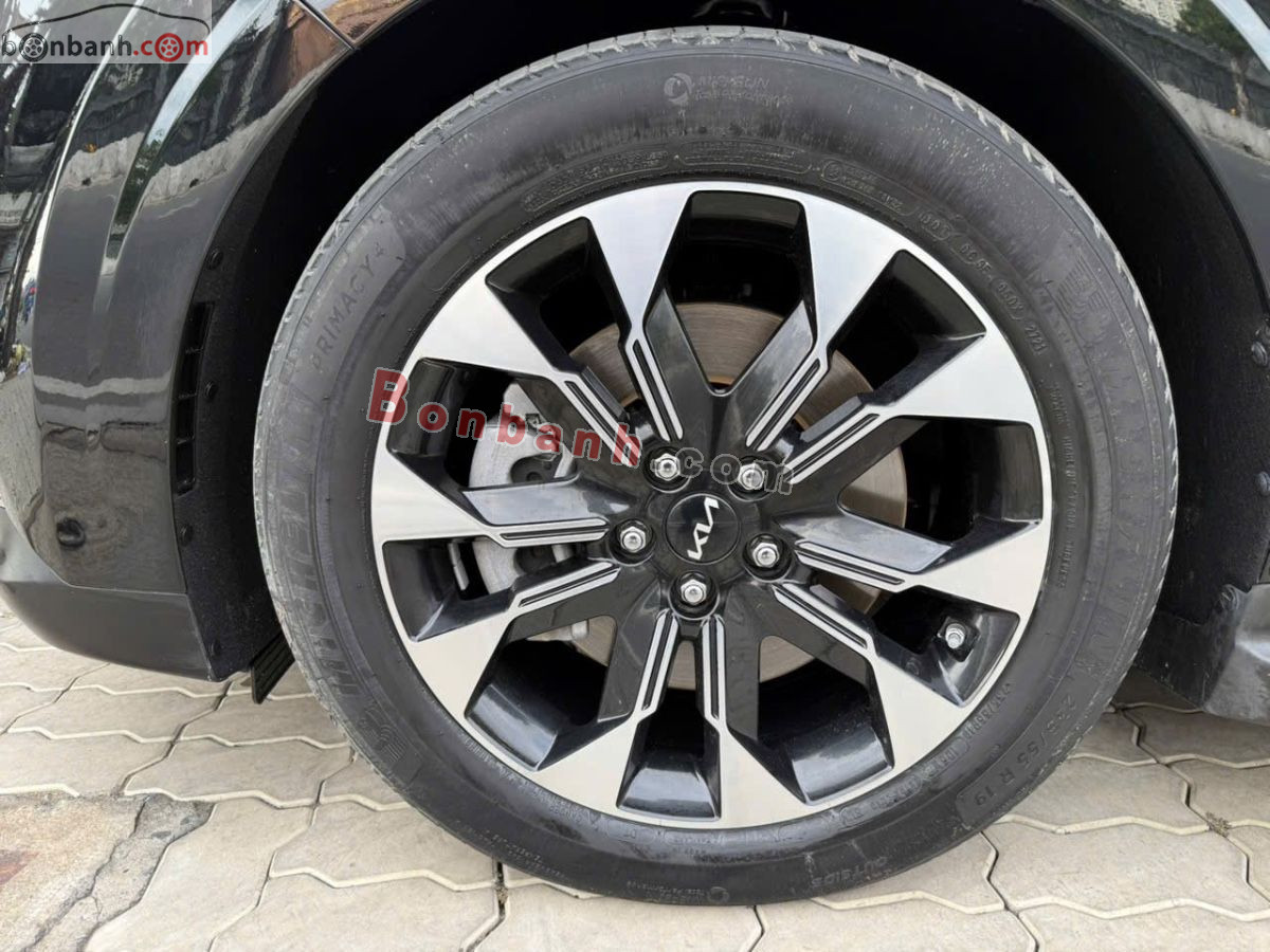Kia Carnival Signature 2.2D 2022 - 1 Tỷ 79 Triệu 8
