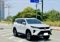 Bán xe Toyota Fortuner 2020 2.4G 4x2 AT Legender giá 985 Triệu - TP HCM