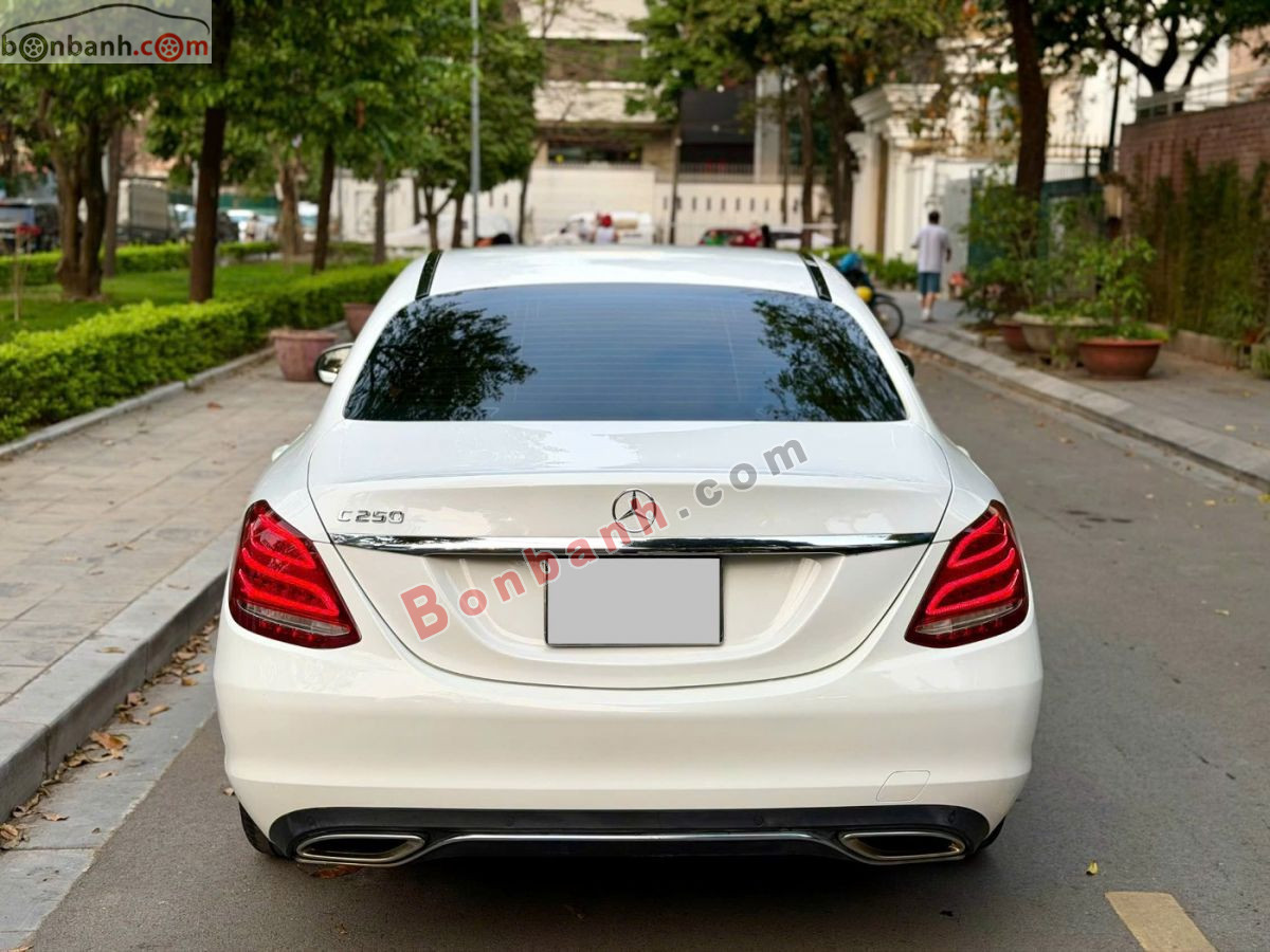 Mercedes Benz C class C250 Exclusive 2017 - 690 Triệu 4
