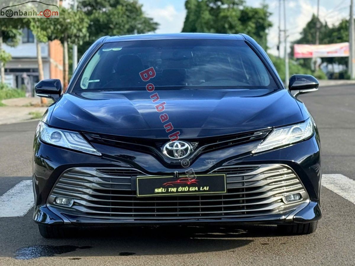 Toyota Camry 2.5Q 2019 - 785 Triệu