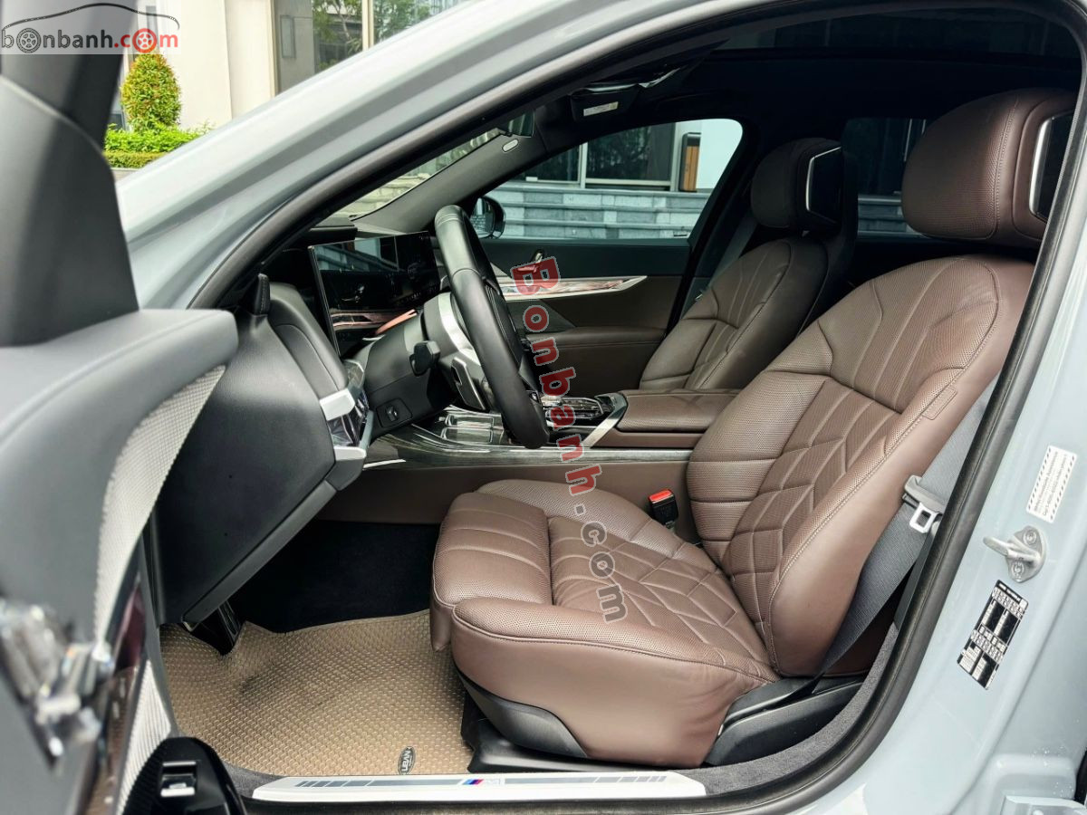 BMW 7 Series 735i M Sport 2023 - 3 Tỷ 599 Triệu 5