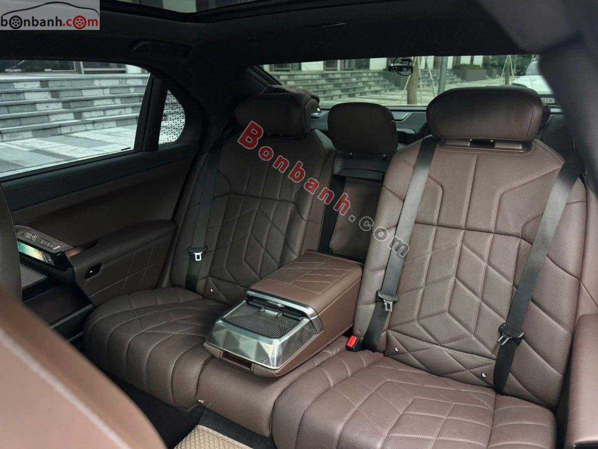 BMW 7 Series 735i M Sport 2023 - 3 Tỷ 599 Triệu 10