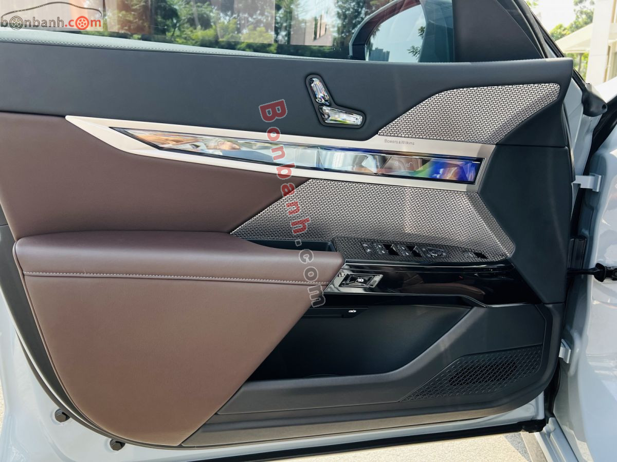 BMW 7 Series 735i M Sport 2023 - 3 Tỷ 599 Triệu 7