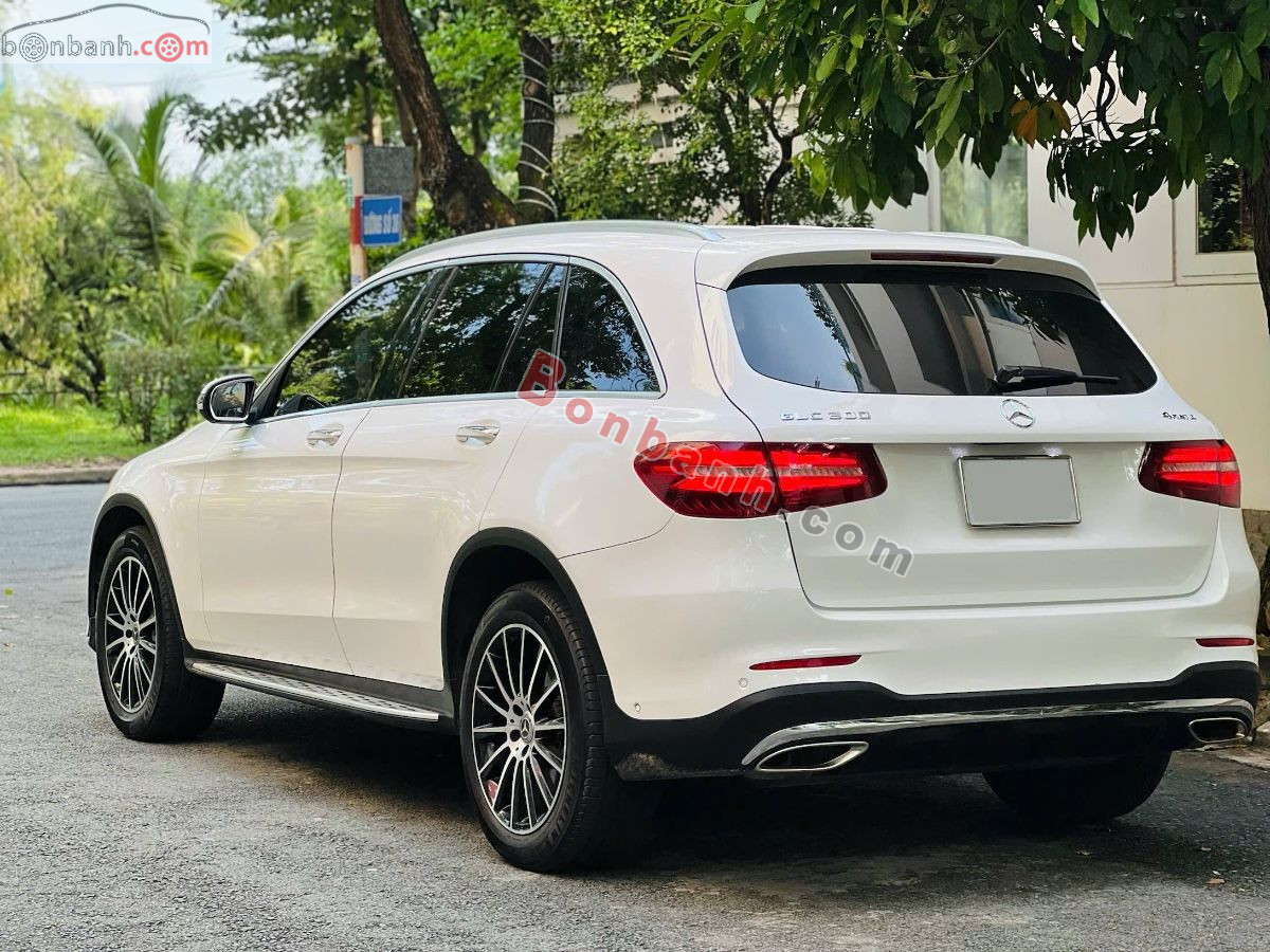 Mercedes Benz GLC 300 4Matic 2018 - 879 Triệu 3