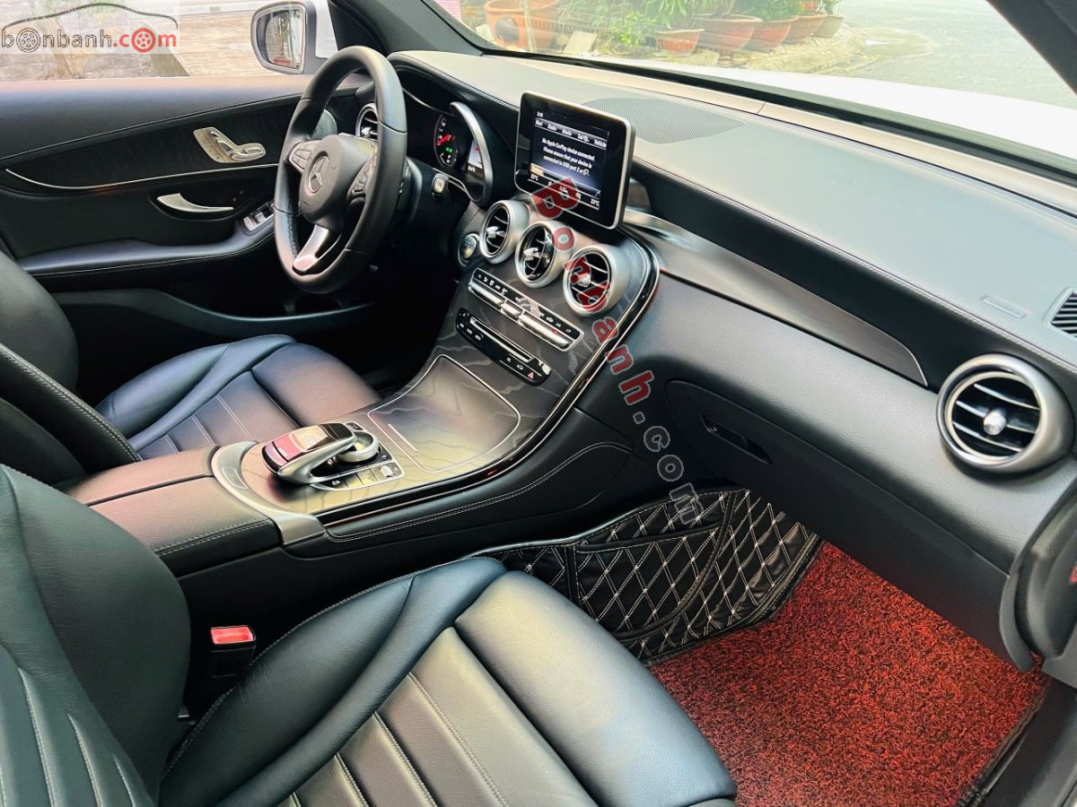 Mercedes Benz GLC 300 4Matic 2018 - 879 Triệu 9