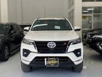 Bán xe Toyota Fortuner 2021 2.7V 4x2 AT giá 940 Triệu - TP HCM