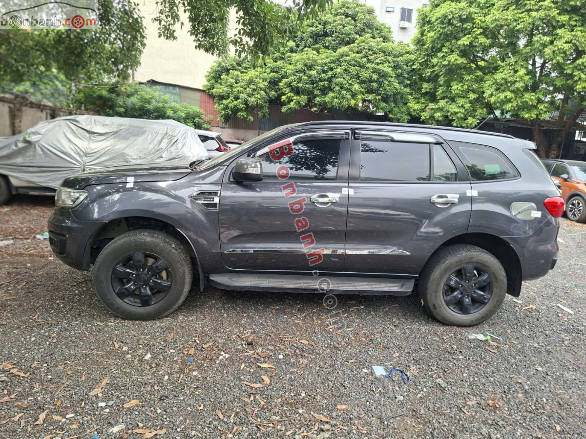 Ford Everest Ambiente 2.2L 4x4 MT 2018 - 506 Triệu 2