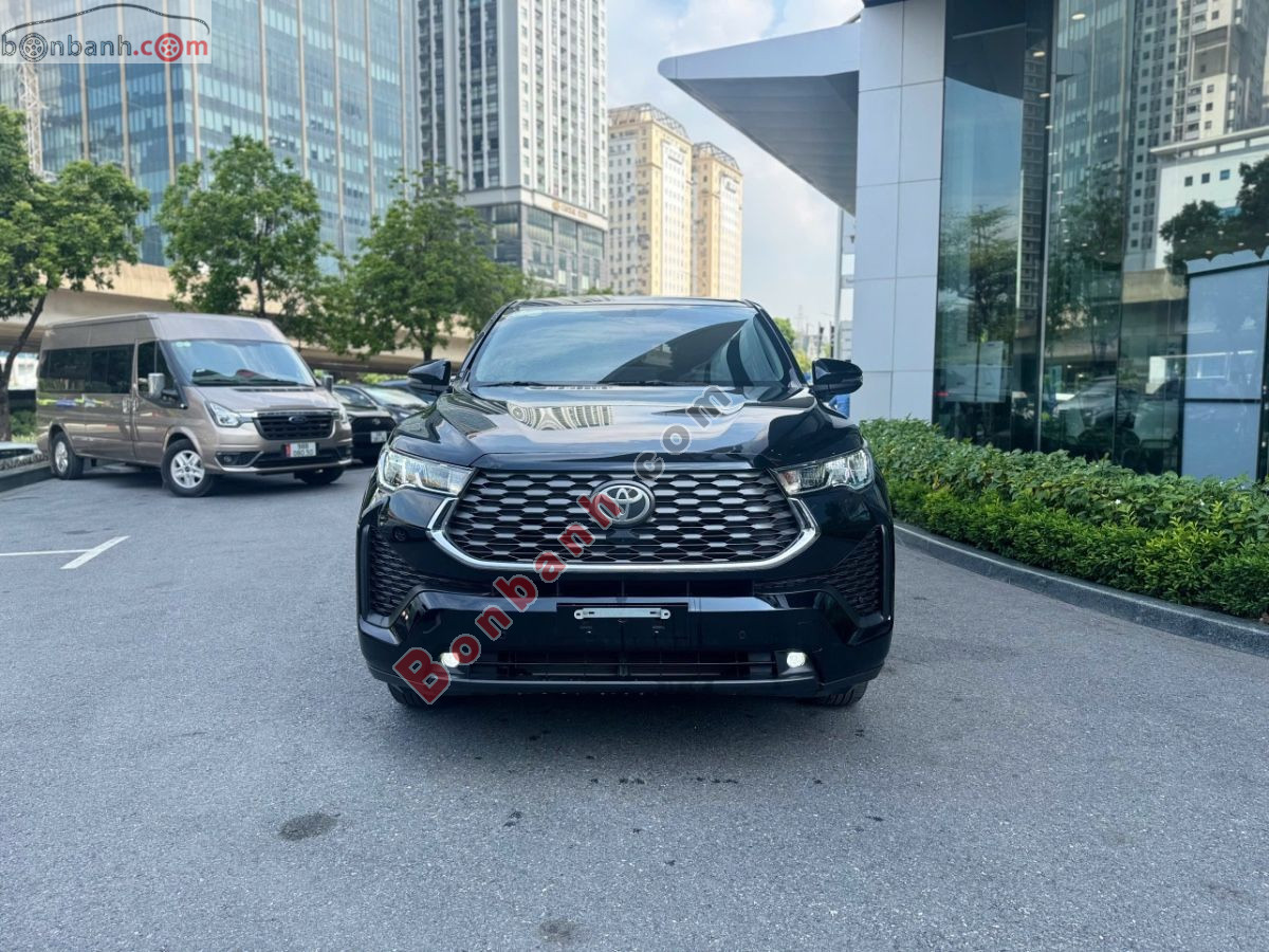 Toyota Innova Cross 2.0V CVT 2025 - 850 Triệu 2