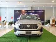 Bán xe Toyota Innova 2025 Cross 2.0 CVT giá 800 Triệu - TP HCM