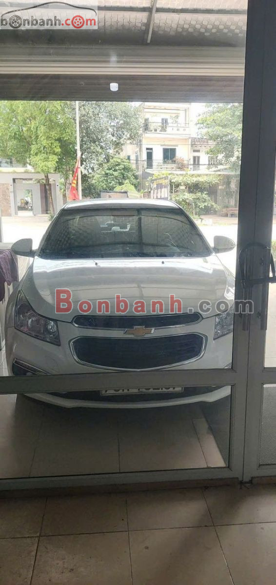 Chevrolet Cruze LT 1.6 MT 2015 - 195 Triệu 2