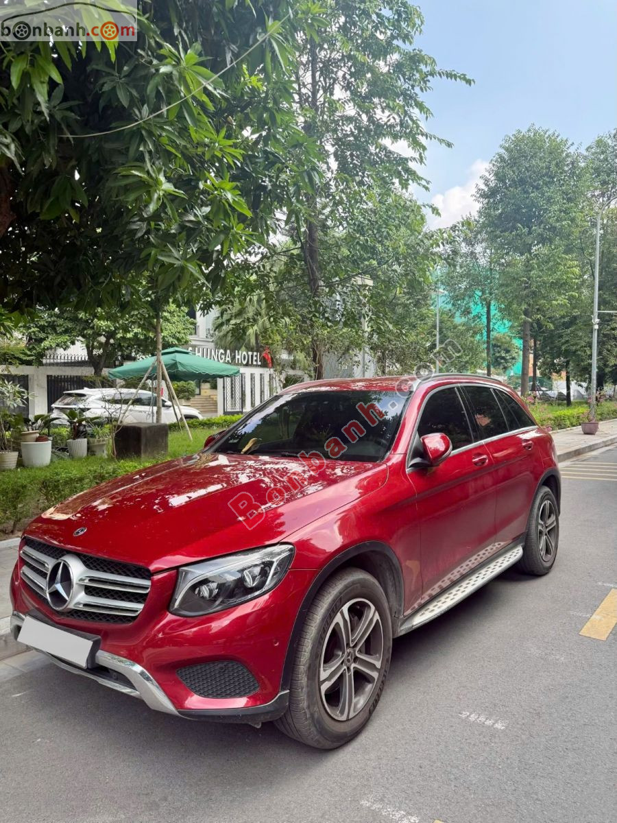 Mercedes Benz GLC 250 4Matic 2017 - 679 Triệu 2