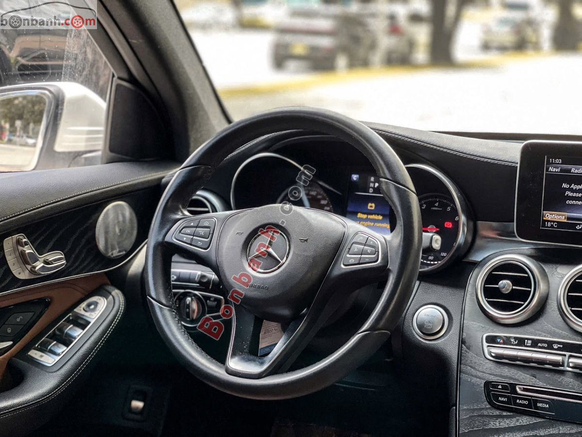 Mercedes Benz GLC 300 4Matic 2018 - 925 Triệu 9