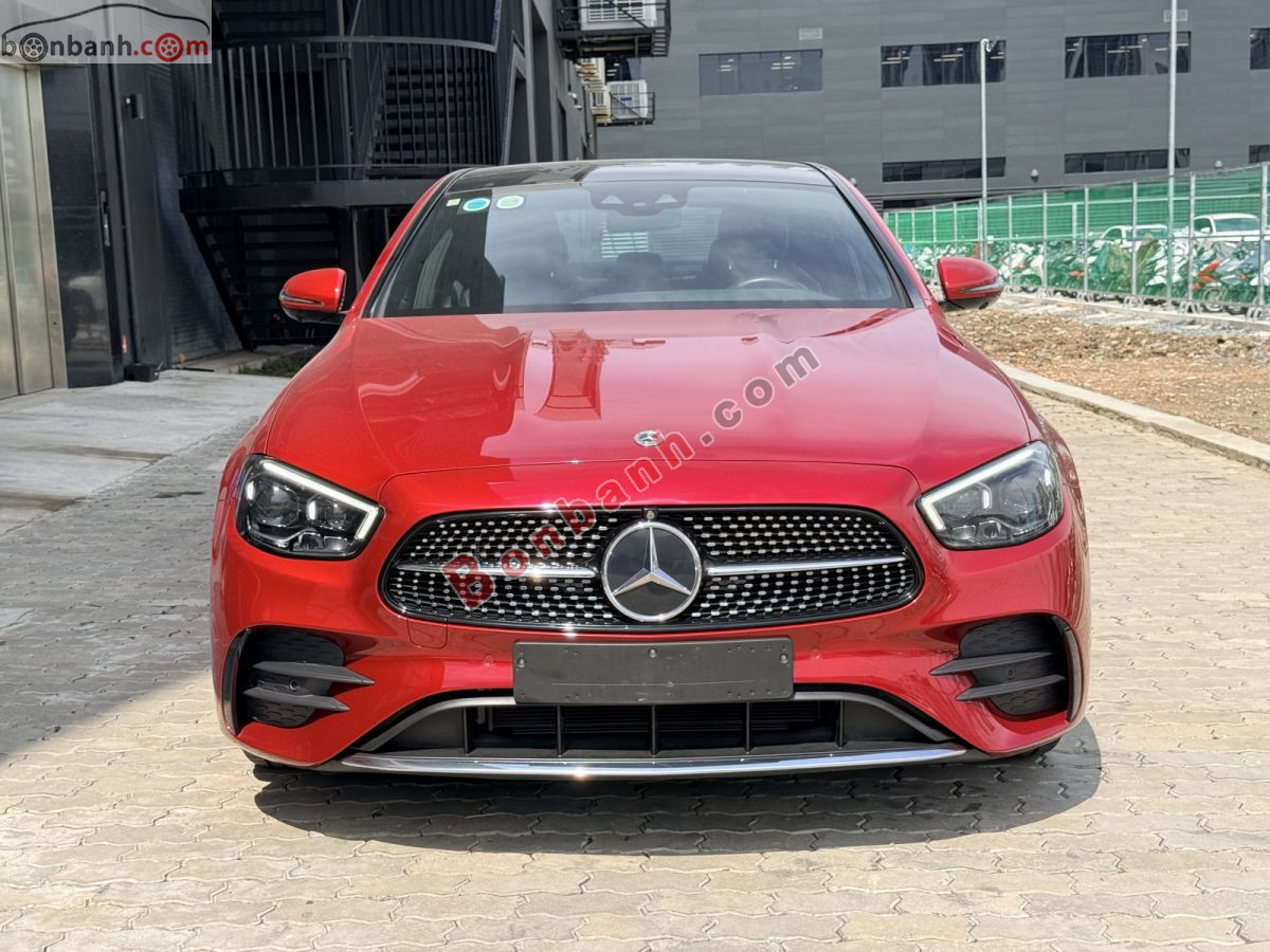 Mercedes Benz E class E300 AMG 2022 - 1 Tỷ 880 Triệu