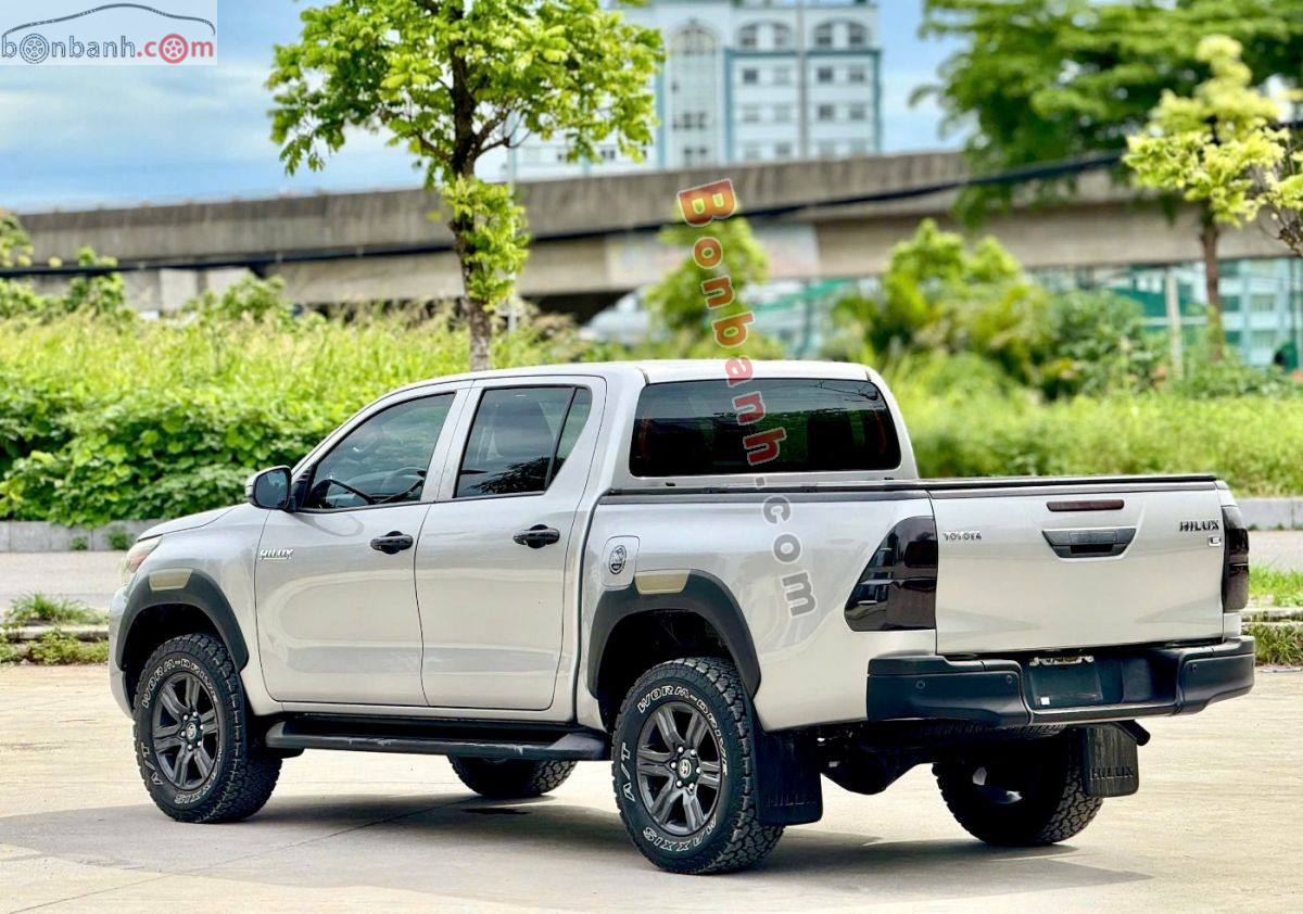 Toyota Hilux 2.4L 4x2 AT 2021 - 575 Triệu 3
