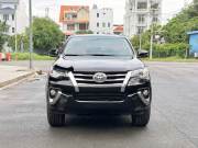 Bán xe Toyota Fortuner 2019 2.7V 4x2 AT giá 688 Triệu - TP HCM