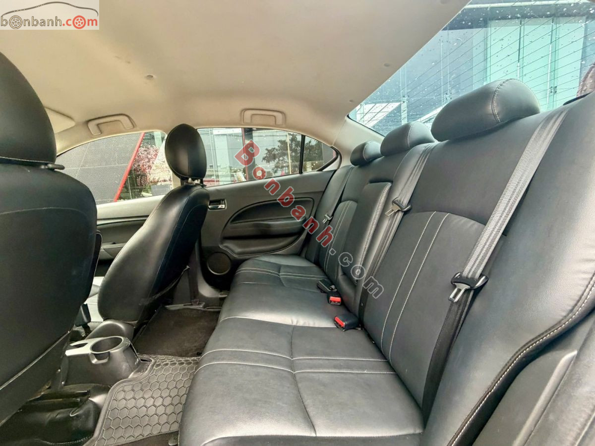 Mitsubishi Attrage 1.2 CVT 2020 - 300 Triệu 10