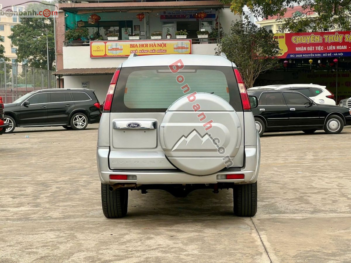 Ford Everest 2.6L 4x4 MT 2011 - 175 Triệu 2