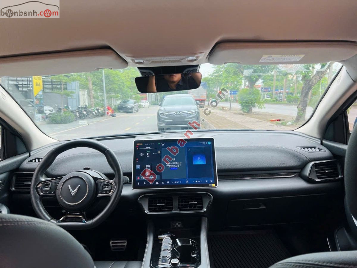 VinFast VF8 Eco AWD 2023 - 620 Triệu 10