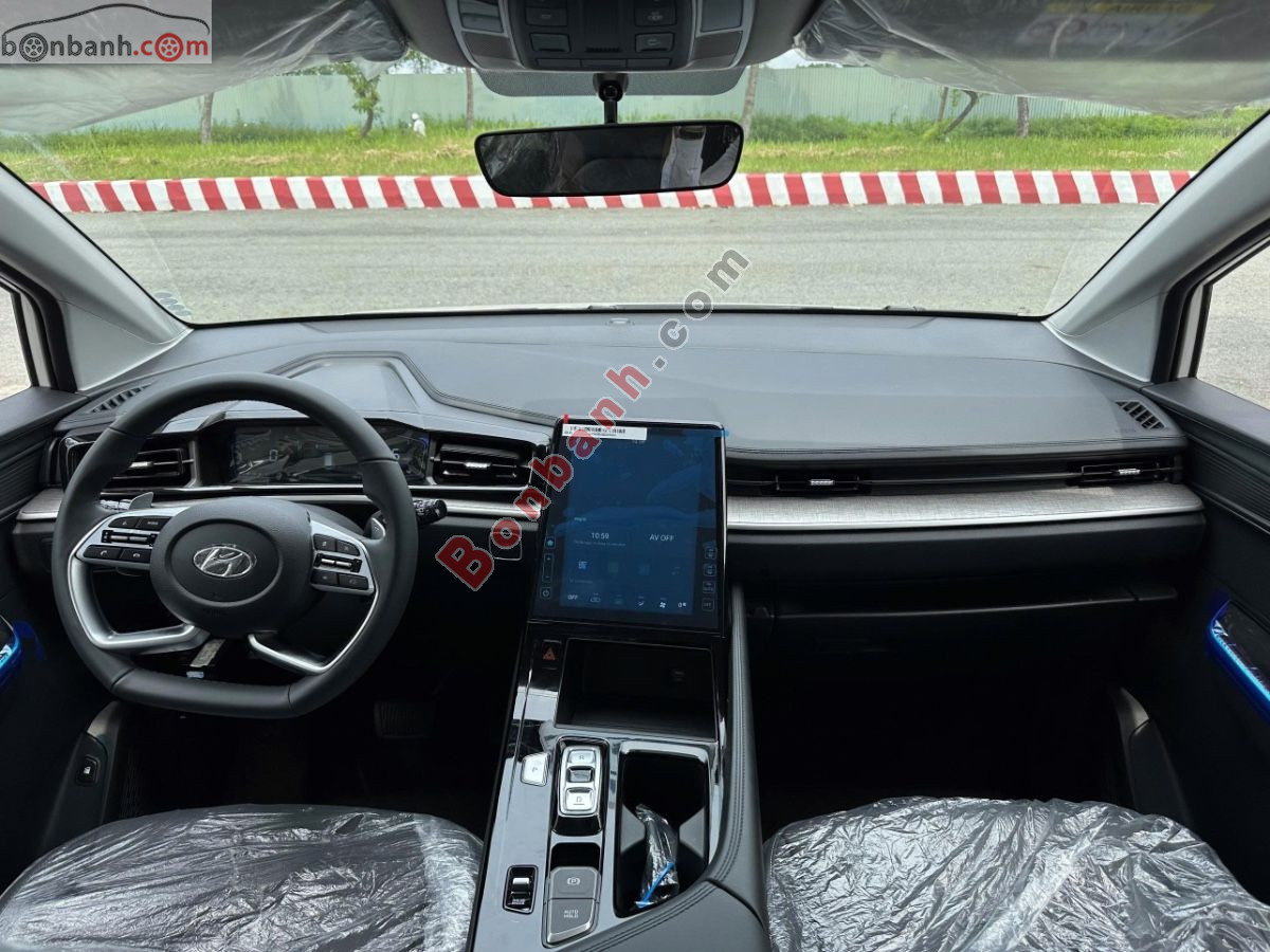 Hyundai Custin Tiêu Chuẩn 1.5T 2026 - 819 Triệu 9